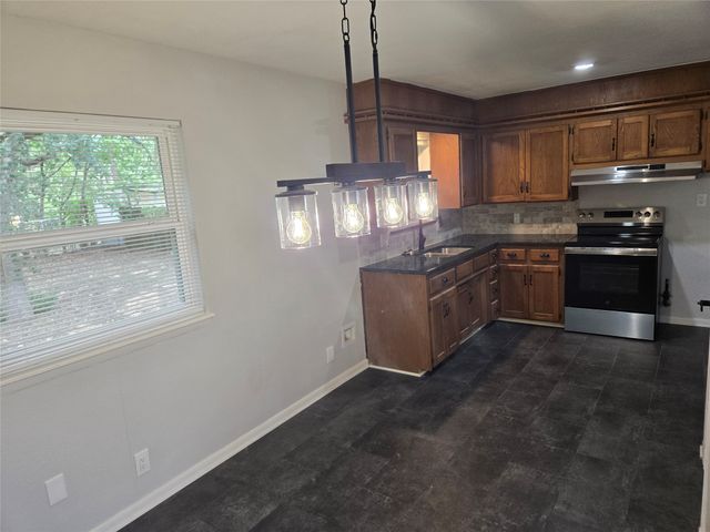 519 Forrest Lane, Denison, TX 75021
