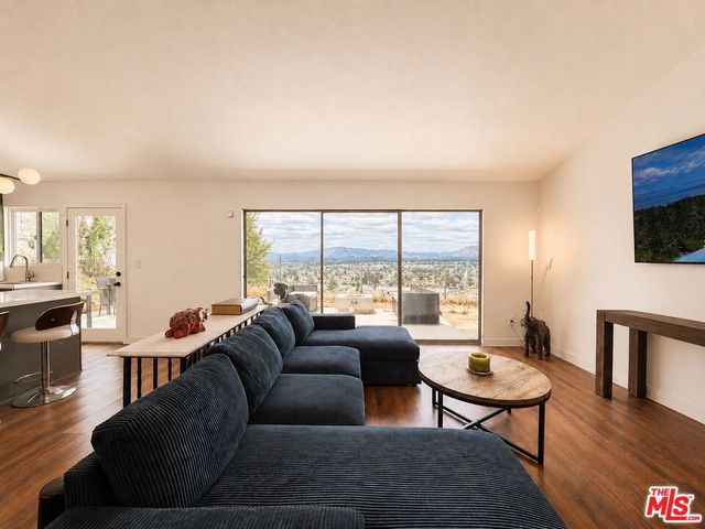 12625 Garber Street, Pacoima, CA 91331