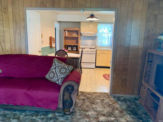 19853 Detroit Avenue, South Bend, IN 46614