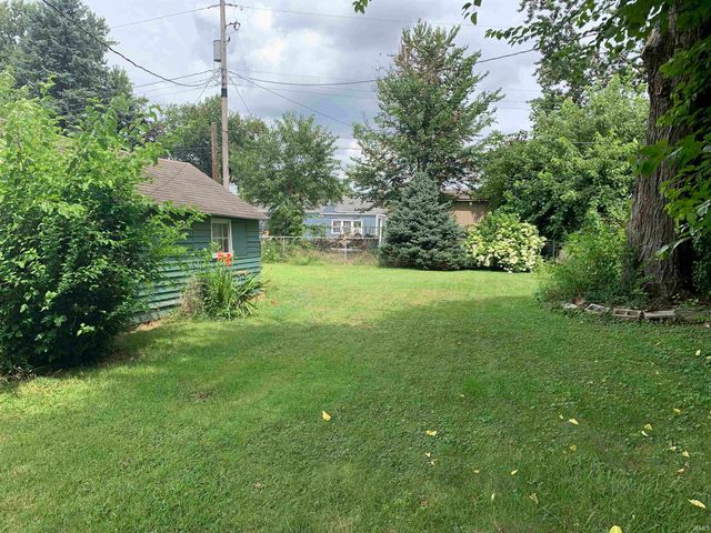 19853 Detroit Avenue, South Bend, IN 46614
