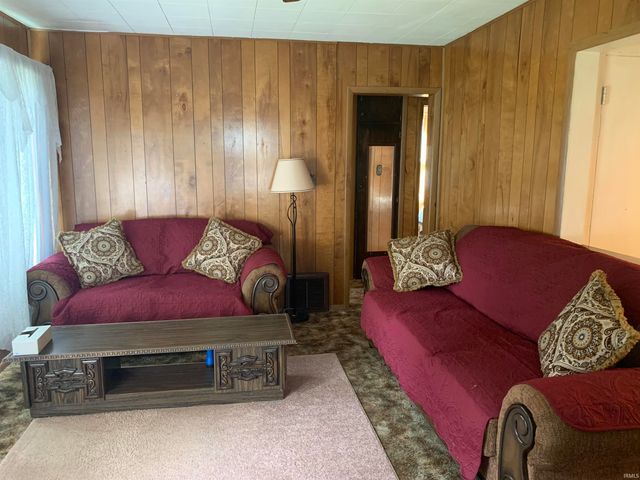 19853 Detroit Avenue, South Bend, IN 46614