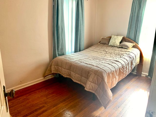 19853 Detroit Avenue, South Bend, IN 46614