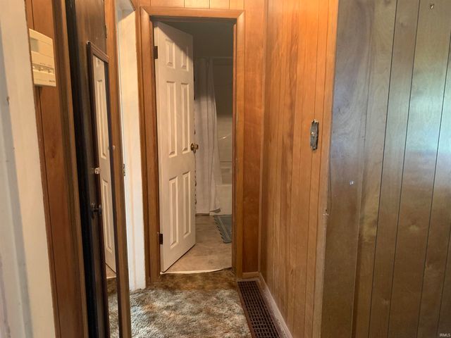 19853 Detroit Avenue, South Bend, IN 46614