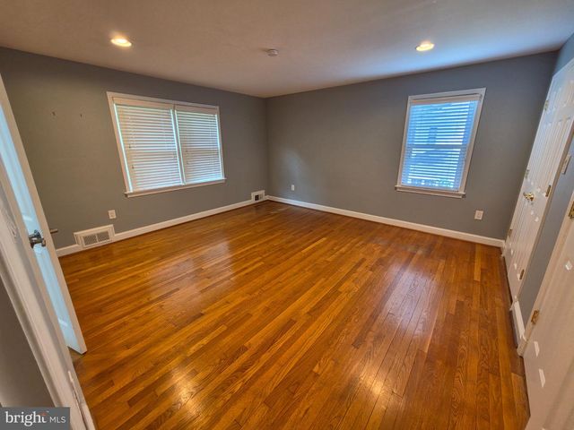 7226 OLD GATE RD, Rockville, MD 20852