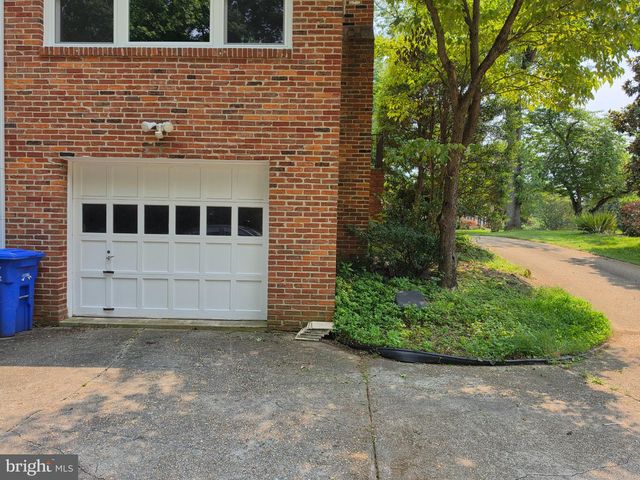 7226 OLD GATE RD, Rockville, MD 20852