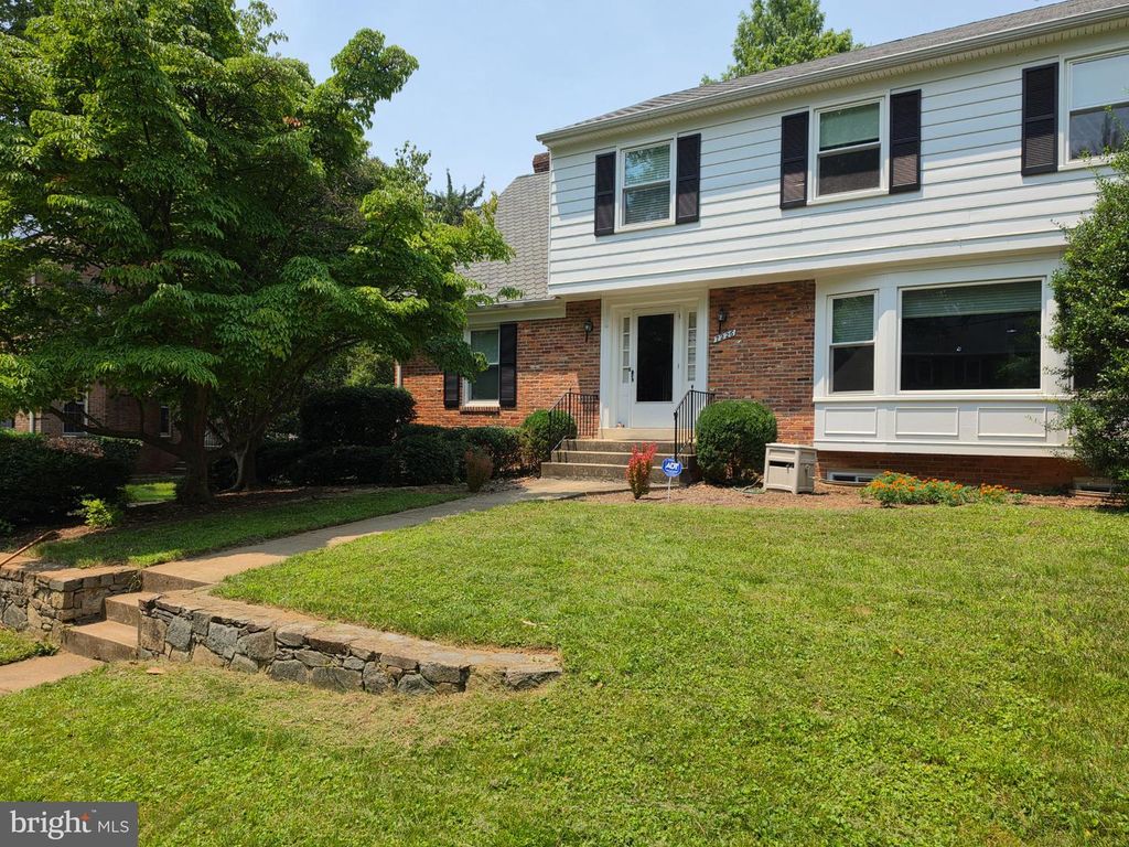 7226 OLD GATE RD, Rockville, MD 20852