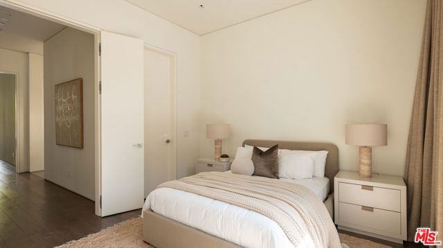 1814 Marcheeta Place, Los Angeles, CA 90069