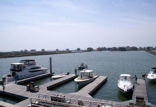 13 Saddlebunch, Hitchcock, TX 77563