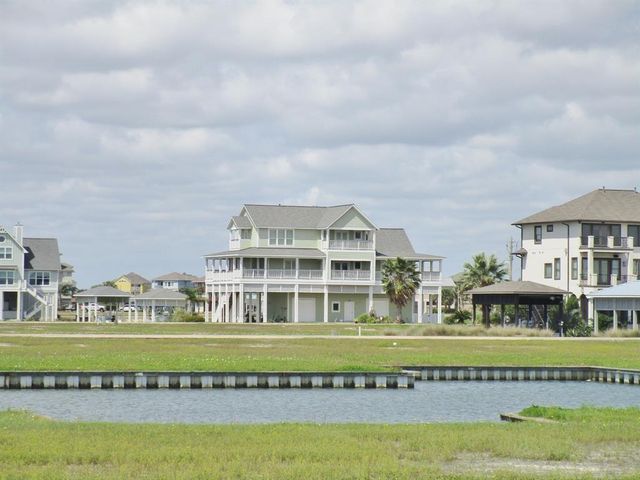 13 Saddlebunch, Hitchcock, TX 77563