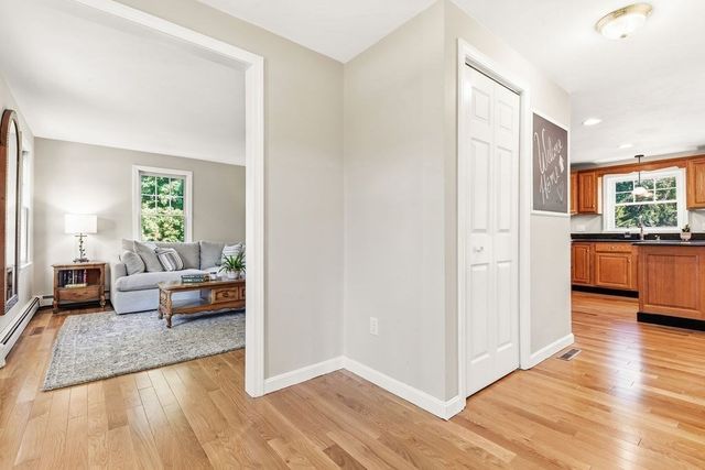 264 Bay Rd, Easton, MA 02334