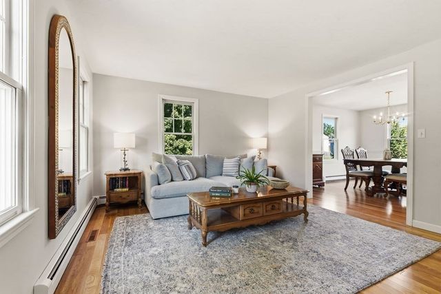 264 Bay Rd, Easton, MA 02334