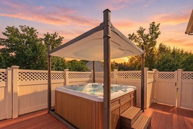 264 Bay Rd, Easton, MA 02334