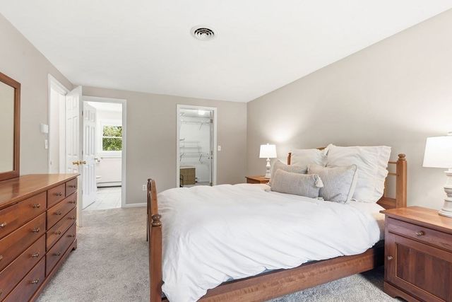 264 Bay Rd, Easton, MA 02334