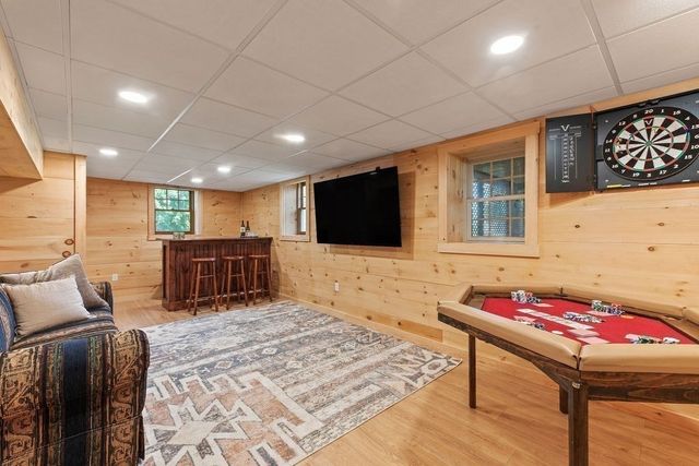 264 Bay Rd, Easton, MA 02334