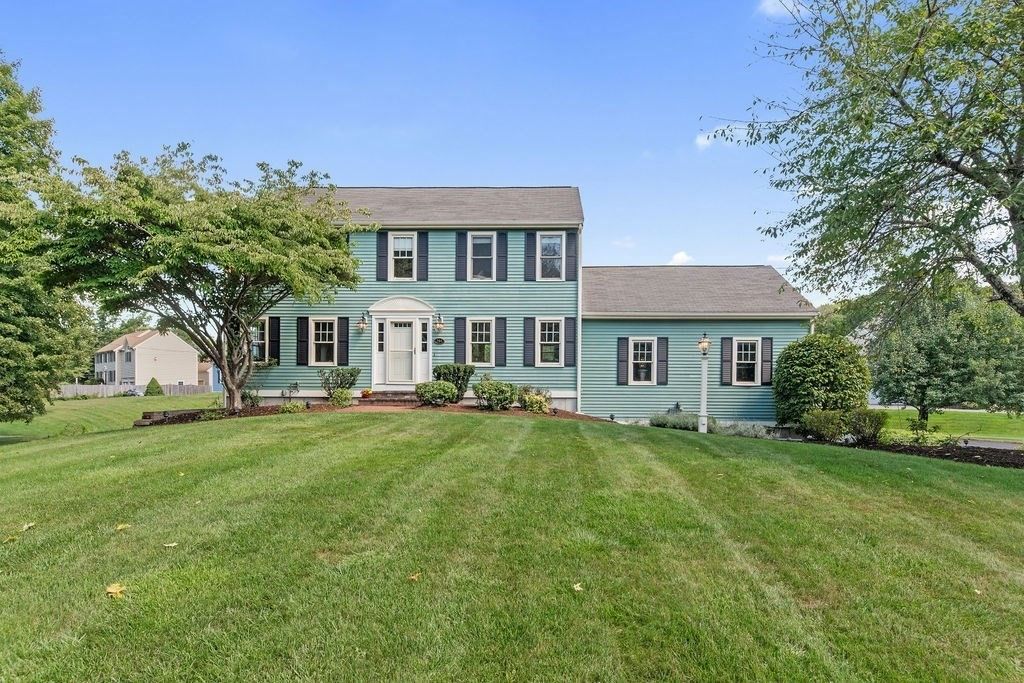 264 Bay Rd, Easton, MA 02334