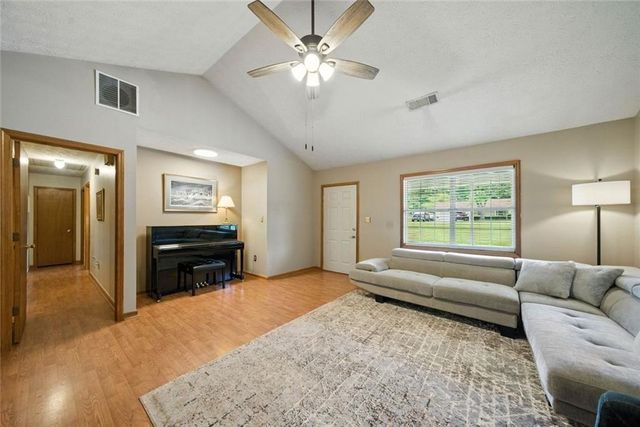 111 Brownsmill Drive, Grayson, GA 30017