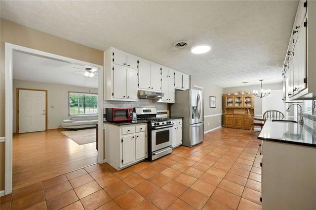 111 Brownsmill Drive, Grayson, GA 30017