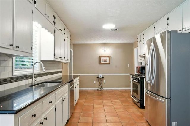 111 Brownsmill Drive, Grayson, GA 30017