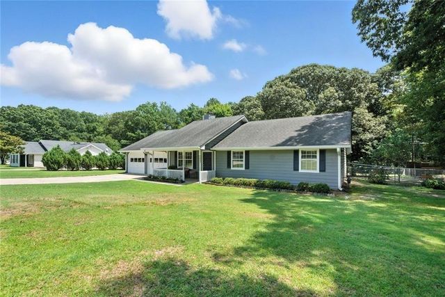 111 Brownsmill Drive, Grayson, GA 30017