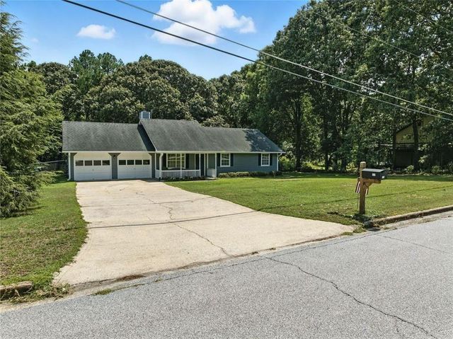 111 Brownsmill Drive, Grayson, GA 30017