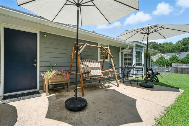 111 Brownsmill Drive, Grayson, GA 30017
