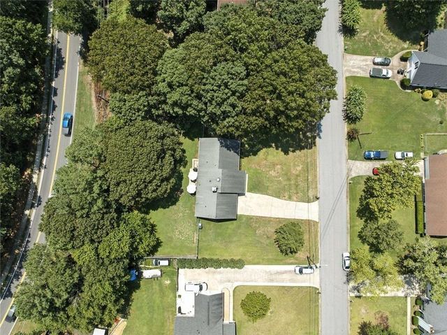 111 Brownsmill Drive, Grayson, GA 30017