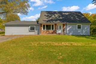 2790 E 1059 N, Demotte, IN 46310