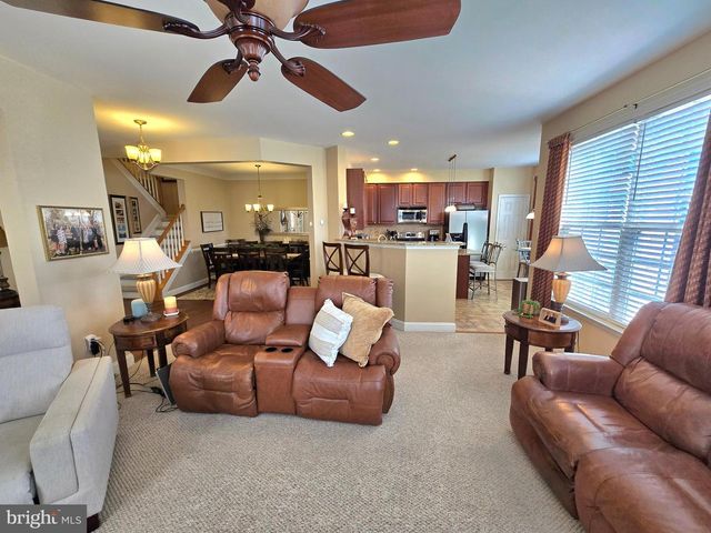 1012 LLANO DR, La Plata, MD 20646