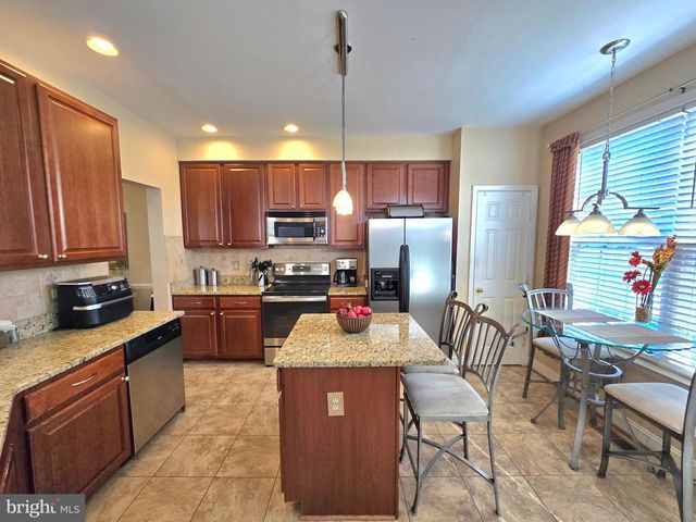 1012 LLANO DR, La Plata, MD 20646