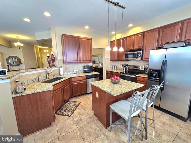 1012 LLANO DR, La Plata, MD 20646