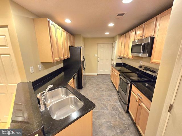 1012 LLANO DR, La Plata, MD 20646