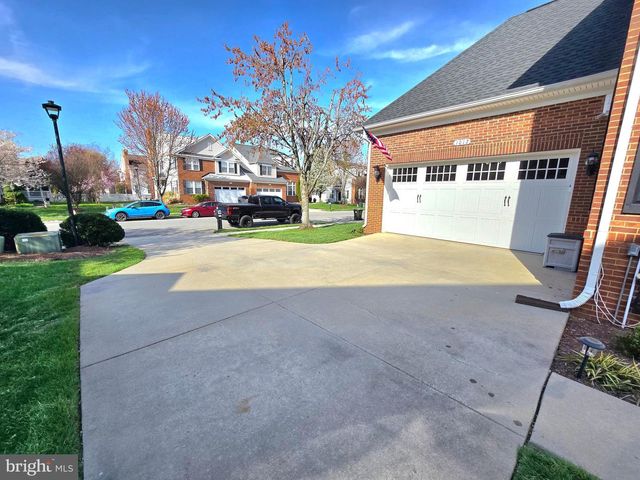 1012 LLANO DR, La Plata, MD 20646