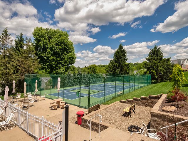 1009 Saddleclub DRIVE, North Strabane, PA 15317