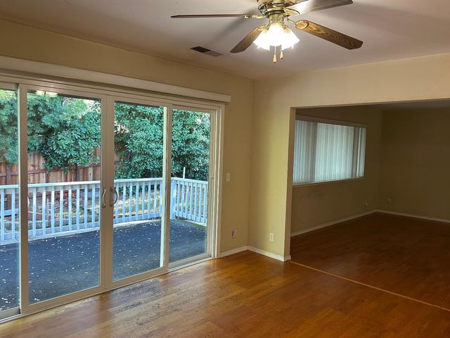 952 King Henry Way, El Dorado Hills, CA 95762