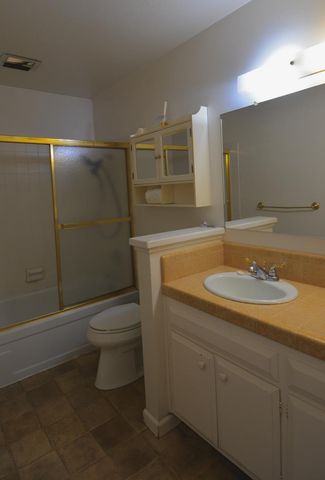 952 King Henry Way, El Dorado Hills, CA 95762