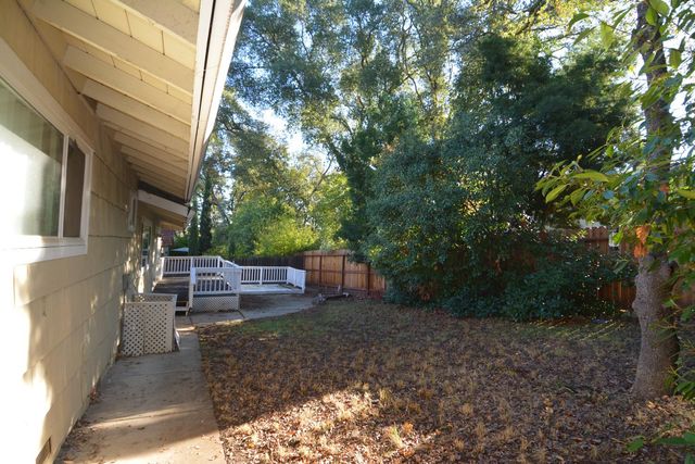 952 King Henry Way, El Dorado Hills, CA 95762