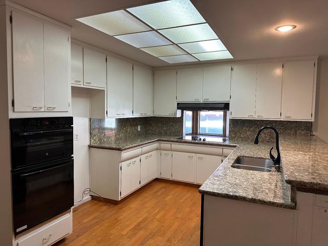 952 King Henry Way, El Dorado Hills, CA 95762