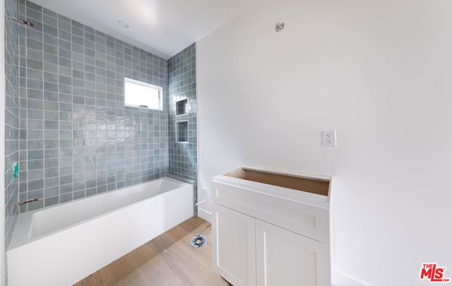 4287 La Salle Avenue, Culver City, CA 90232