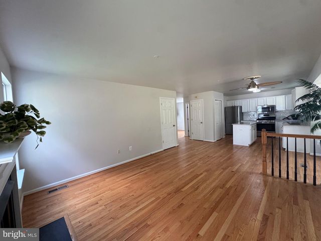 2000 CHITA CT, Temple Hills, MD 20748