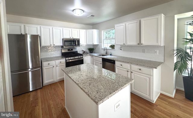 2000 CHITA CT, Temple Hills, MD 20748