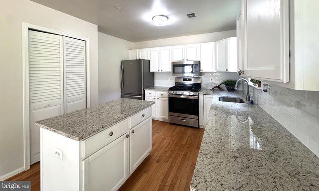 2000 CHITA CT, Temple Hills, MD 20748