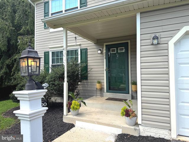 2000 CHITA CT, Temple Hills, MD 20748