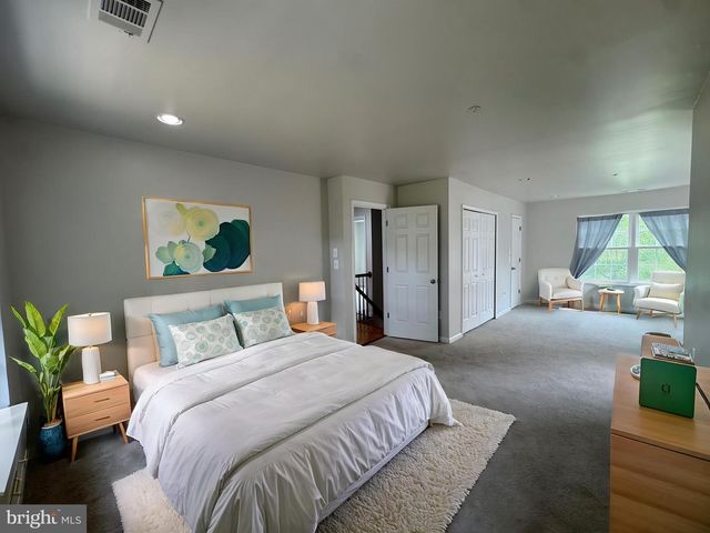 2000 CHITA CT, Temple Hills, MD 20748