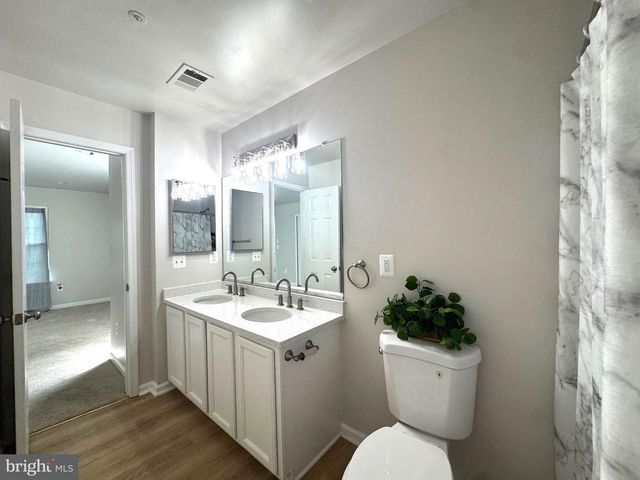 2000 CHITA CT, Temple Hills, MD 20748