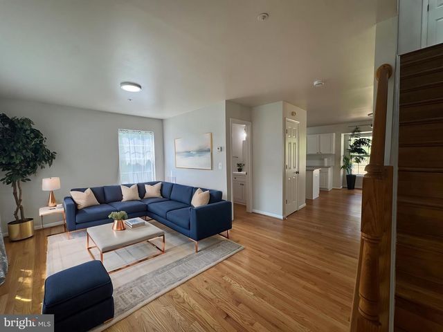 2000 CHITA CT, Temple Hills, MD 20748