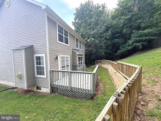 2000 CHITA CT, Temple Hills, MD 20748