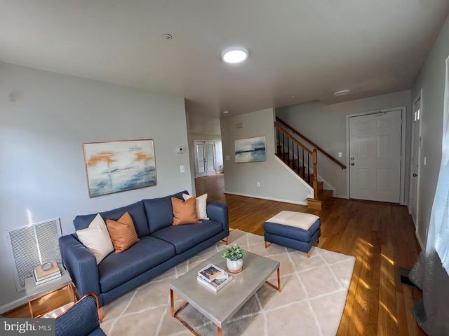 2000 CHITA CT, Temple Hills, MD 20748