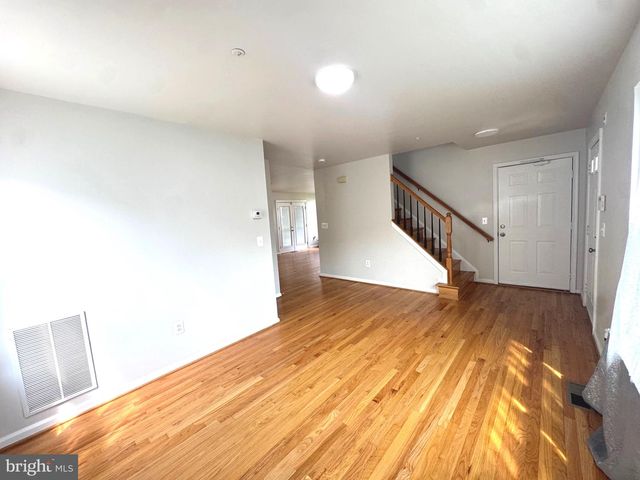 2000 CHITA CT, Temple Hills, MD 20748