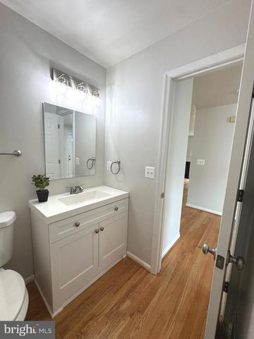 2000 CHITA CT, Temple Hills, MD 20748