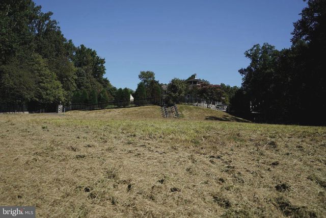 12000 RIVER RD, Potomac, MD 20854